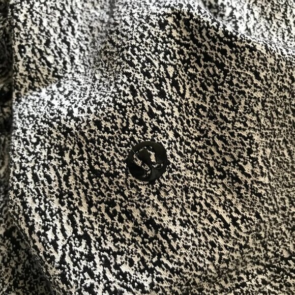 Lululemon Forever Endeavor Sweatshirt Hoodie Womens 8 Black White Long Sleeve - Picture 7 of 12